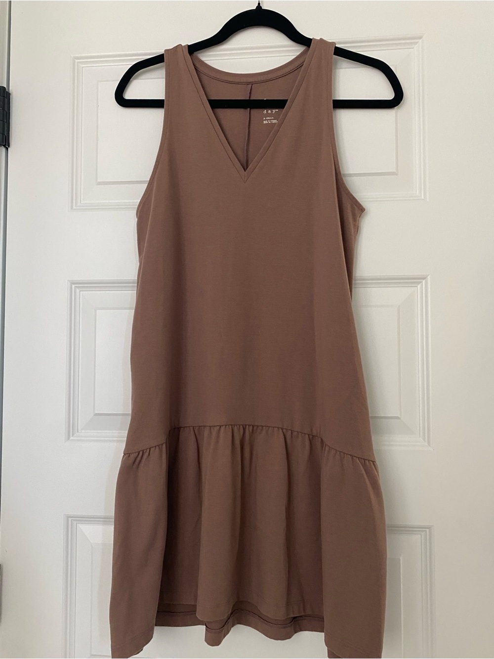 a new day Taupe V-Neck Sleeveless Tiered Dress